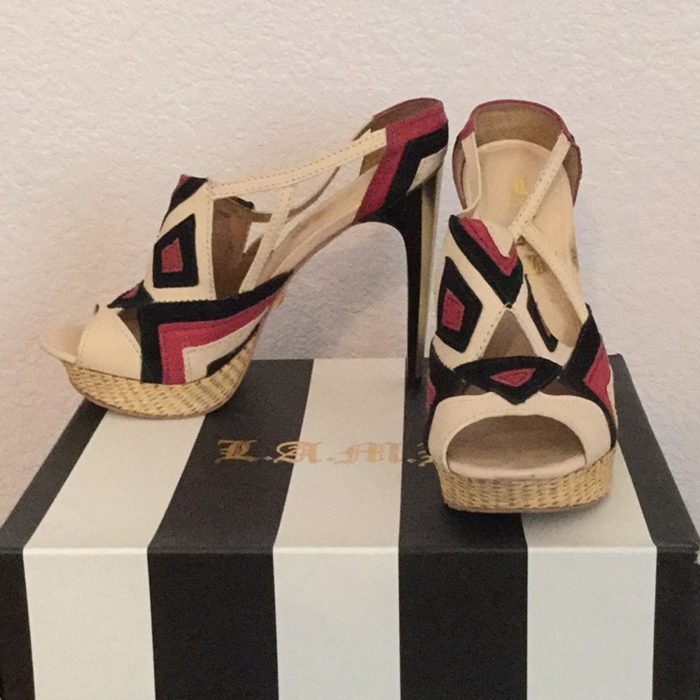 Natural black & red Stiletto